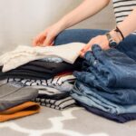 Kā Pareizi Locīt drēbes – 7 Kļūdas ko nepieļaut